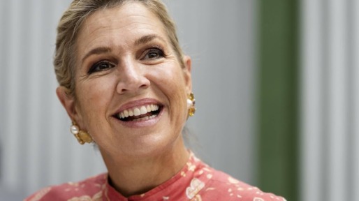 Máxima stimuleert Urkse jongeren om waar nodig hulp te vragen