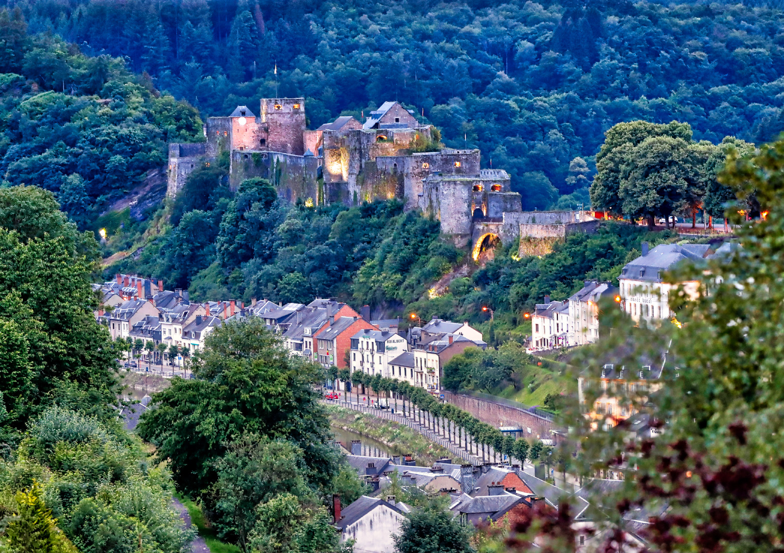 ©Holger Bernert-City of Bouillon (6830) and its castle