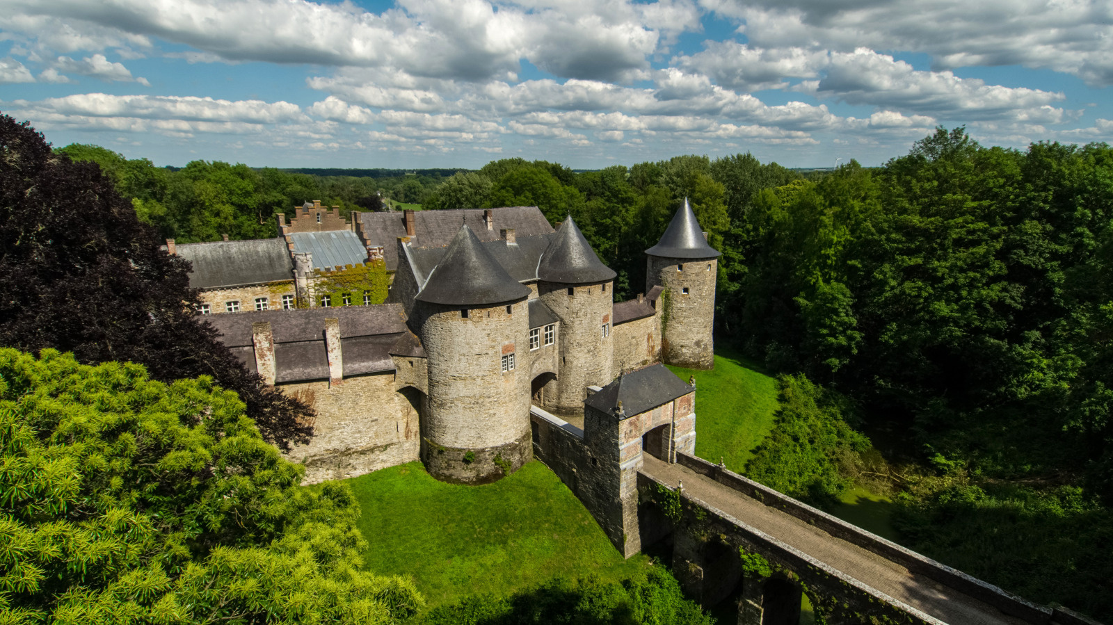 © D.Closon-Kasteel Corroy-le-Chateau