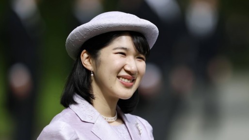 Prinses Aiko nieuwsgierig naar paarden tijdens Aziatische Spelen