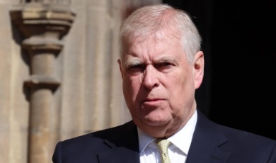 Andrew mag rechtszaak niet betalen met geld van koning Charles