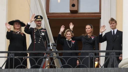 Noors koningshuis pakt taken na rouw geleidelijk weer op