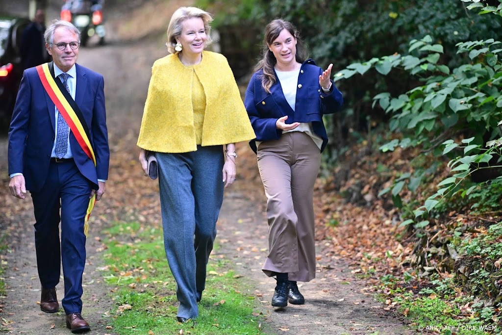 Koningin Mathilde bezoekt kwetsbare gezinnen