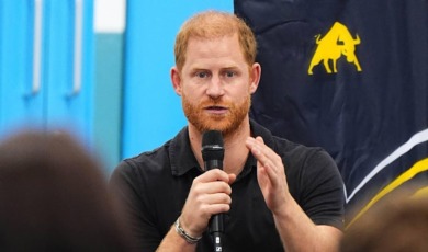 Prins Harry verloor door onderdrukte rouw herinneringen aan Diana