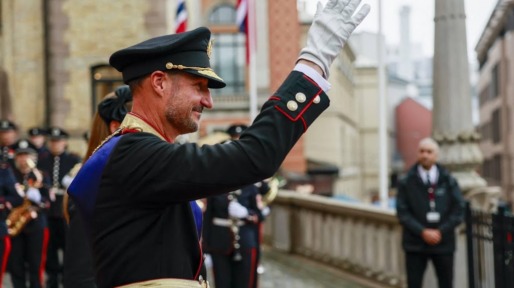 Noorse koning Haakon bedankt bevolking voor steun na dood vader
