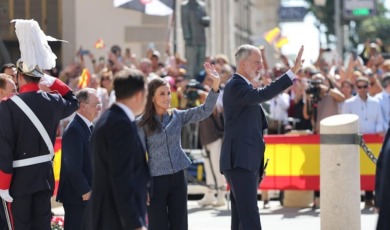 Felipe en Letizia zeggen schuld in te lossen met bezoek aan Ceuta