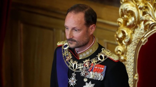 Koning Haakon mist gesprekken met zijn vader