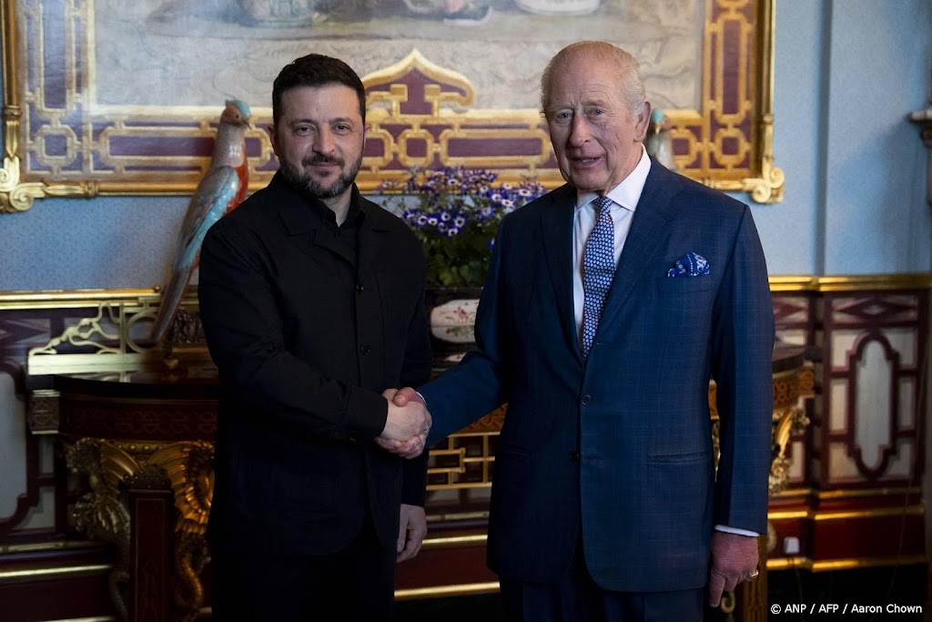 Koning Charles ontvangt president Zelensky op audiëntie