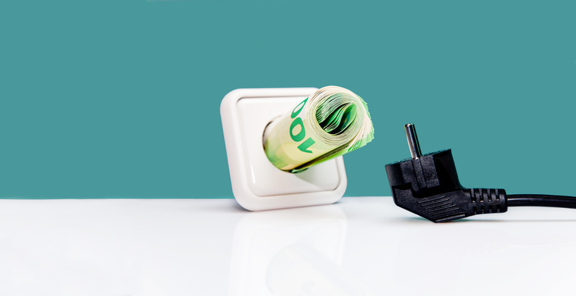 Bankbiljet in het stopcontact