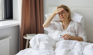 50 plus ziek op bed