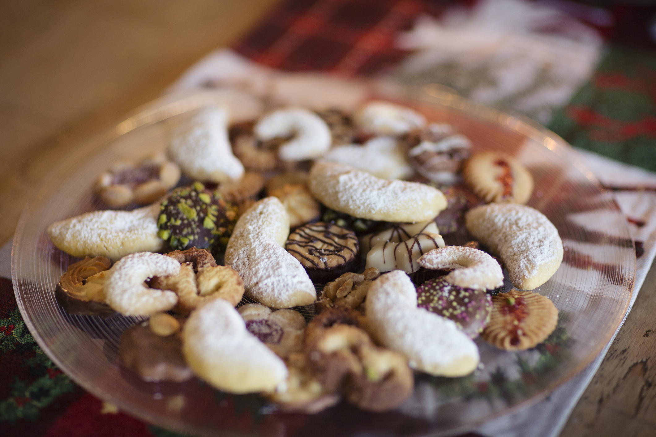 Schaal met kerstkoekjes