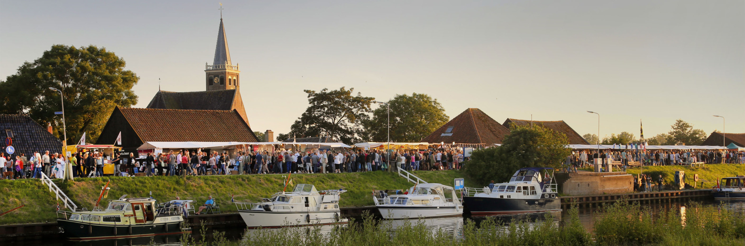 kolhorn-sc-eerstenachtmarkt2016.jpg